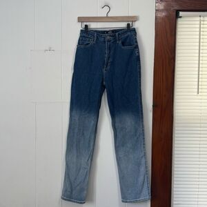 Hollister ultra high rise stacked vintage straight ombré jeans size 27